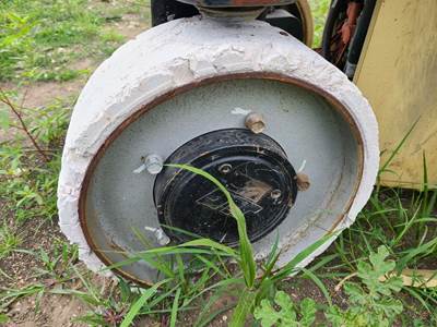 JLG 2630ES Tire & Rim