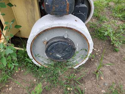 JLG 2630ES Tire & Rim