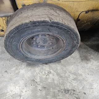 John Deere 240 Tire & Rim