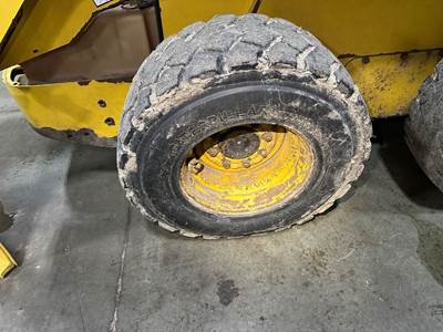 John Deere 250 Tire & Rim