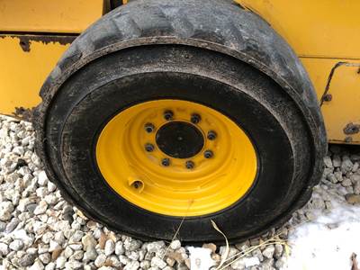 John Deere 260 Tire & Rim