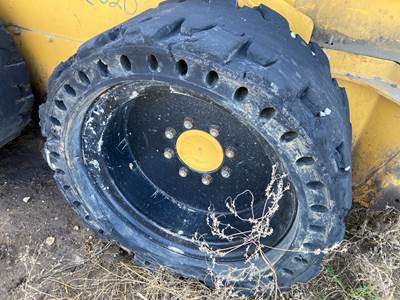 John Deere 324E Tire & Rim