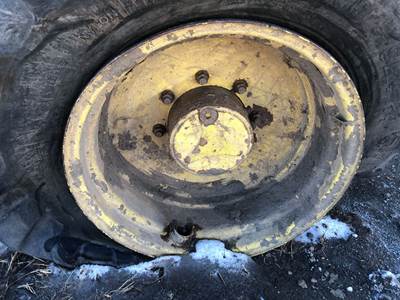 John Deere 3400 Tire & Rim