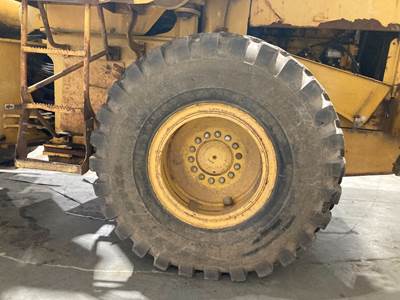 John Deere 624H Tire & Rim