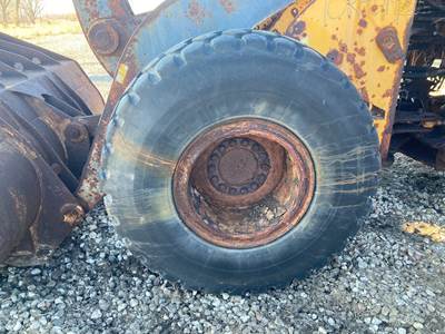 John Deere 624K Tire & Rim