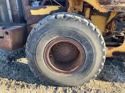 John Deere 624K Tire & Rim