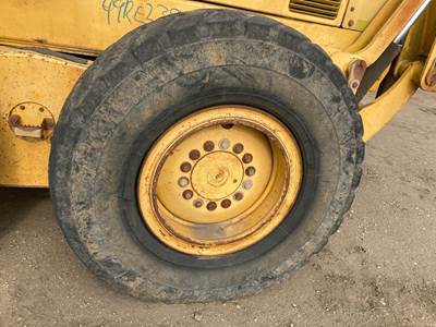 John Deere 770CH Tire & Rim