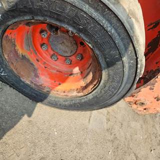 Kubota SSV75 Tire & Rim