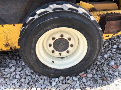 New Holland L160 Tire & Rim