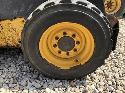 New Holland L160 Tire & Rim