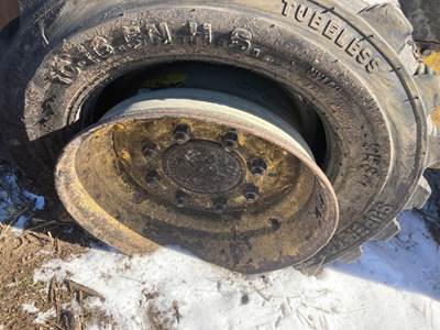 New Holland L175 Tire & Rim
