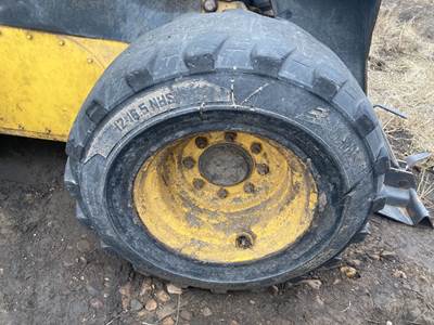 New Holland L185 Tire & Rim