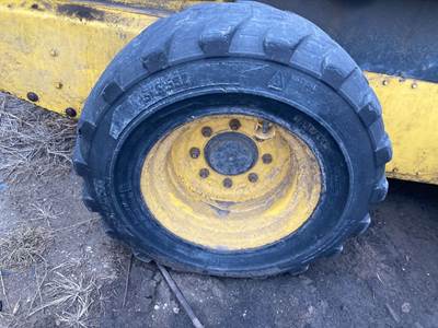 New Holland L185 Tire & Rim
