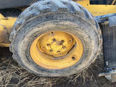 New Holland L553 Tire & Rim