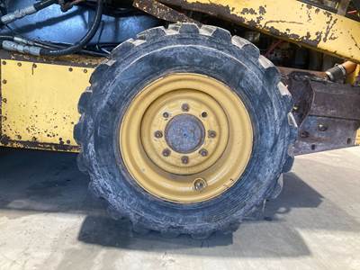 New Holland LS180 Tire & Rim