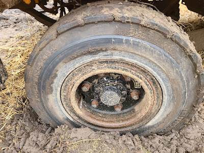 Tennant 830 Tire & Rim