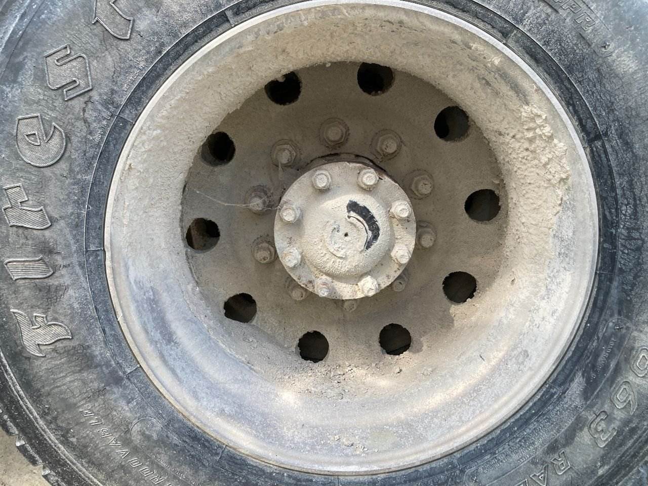2013 PILOT 22.5 ALUM Tire & Rim for a Freightliner M2 112 For Sale