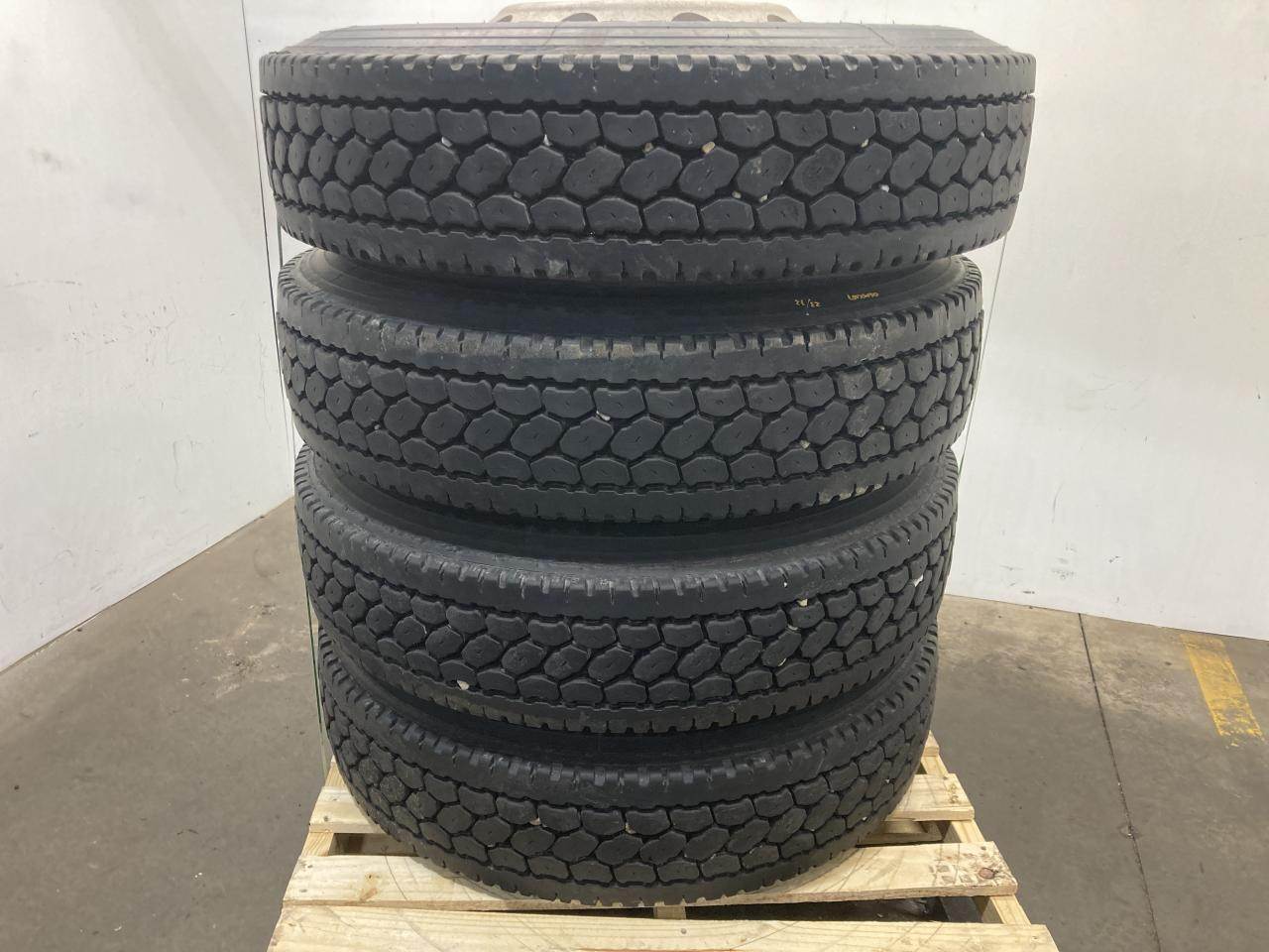 Mack Rear Rims 2008 PILOT 22.5 ALUM Tire & Rim for a Mack Chu For Sale | Sioux Falls ...