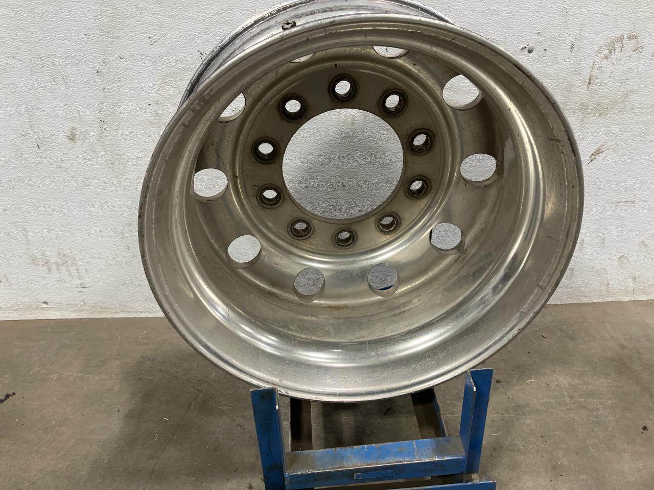 2006 PILOT 22.5 ALUM Tire & Rim for a Sterling L9513 For Sale | Sioux ...