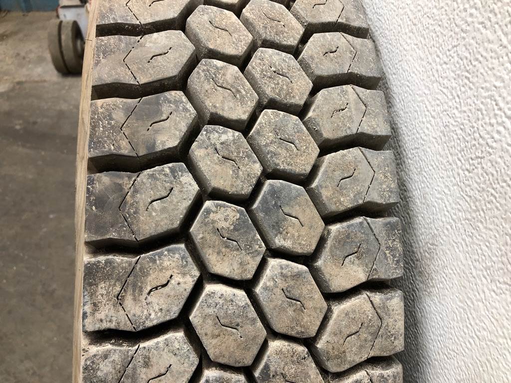 1993 Chevrolet Kodiak Tire For Sale Council Bluffs, IA 25315958