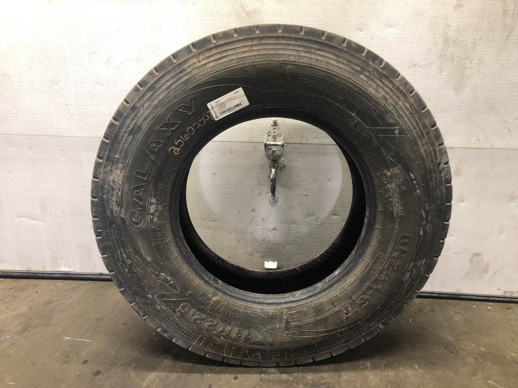 2012 Freightliner Cascadia Tire For Sale Council Bluffs, IA