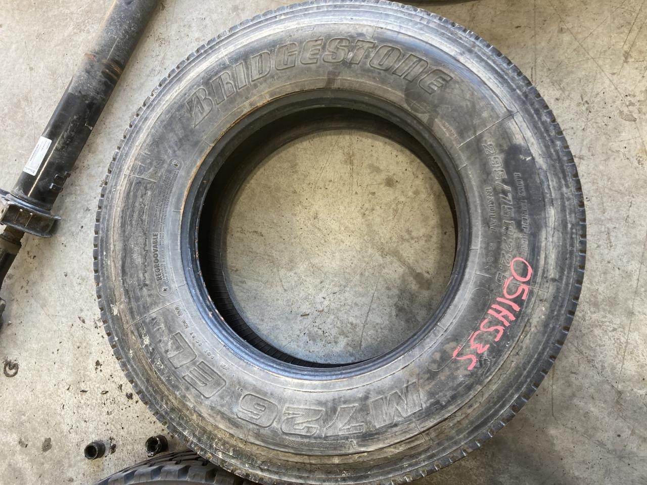 2005 International 4300 Tire For Sale Spencer, IA 25533978