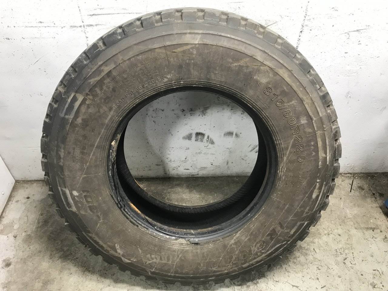2004 International 8600 Tire For Sale Sioux Falls, SD 25287994