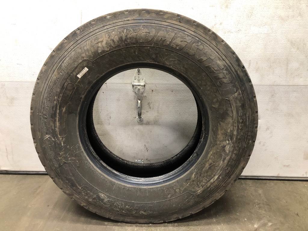 2016 Volvo VNL Tire For Sale Council Bluffs, IA 25339637