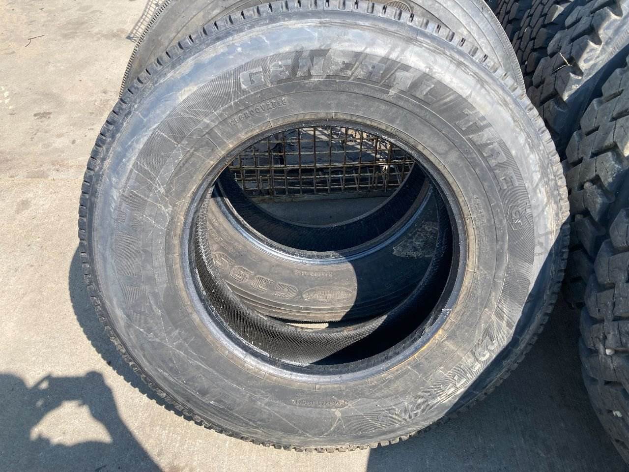 2016 Volvo VNL Tire For Sale Sioux Falls, SD 25492036