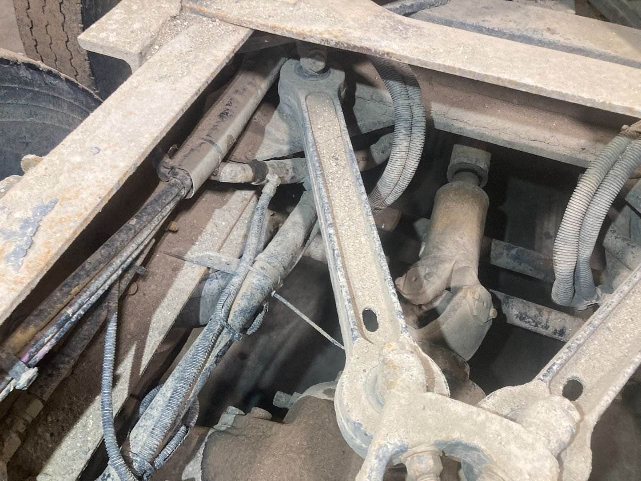 2009 Kenworth T800 Torsion Bar For Sale Sioux Falls, SD 25168217