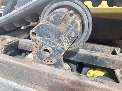 Caterpillar 277 Track Tensioner / Adjuster