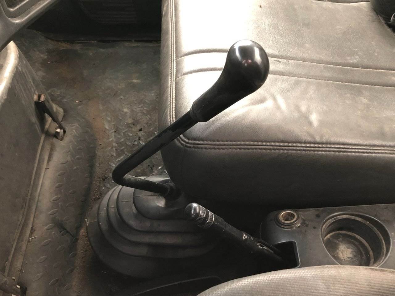 2003 Eaton FSO8406A Transmission Shift Lever for a Chevrolet C7500 For