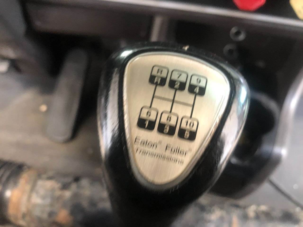 2013 Fuller FRM15210B Transmission Shift Lever for a Kenworth T660 For