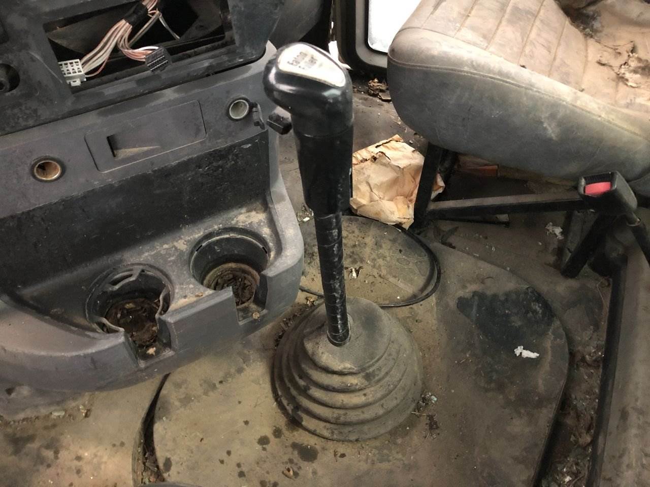 2014 Fuller FRO16210B Transmission Shift Lever for a Mack Cxu For Sale