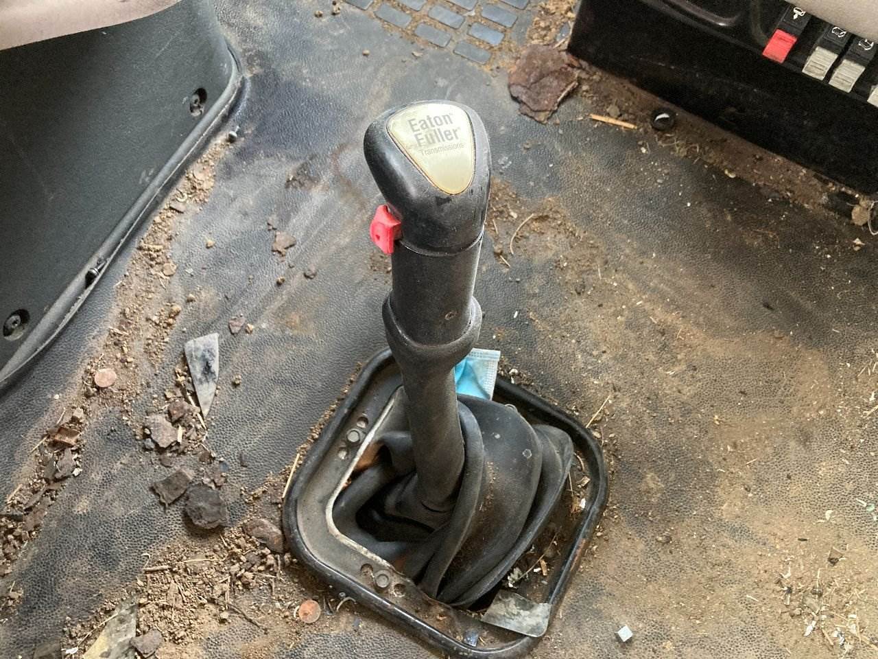 2006 Fuller RTLO18913A Transmission Shift Lever for a Volvo VNL For