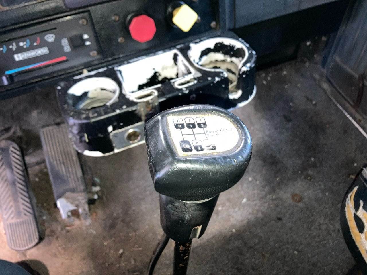 1995 Fuller RTX14609B Transmission Shift Lever for a Kenworth T600 For