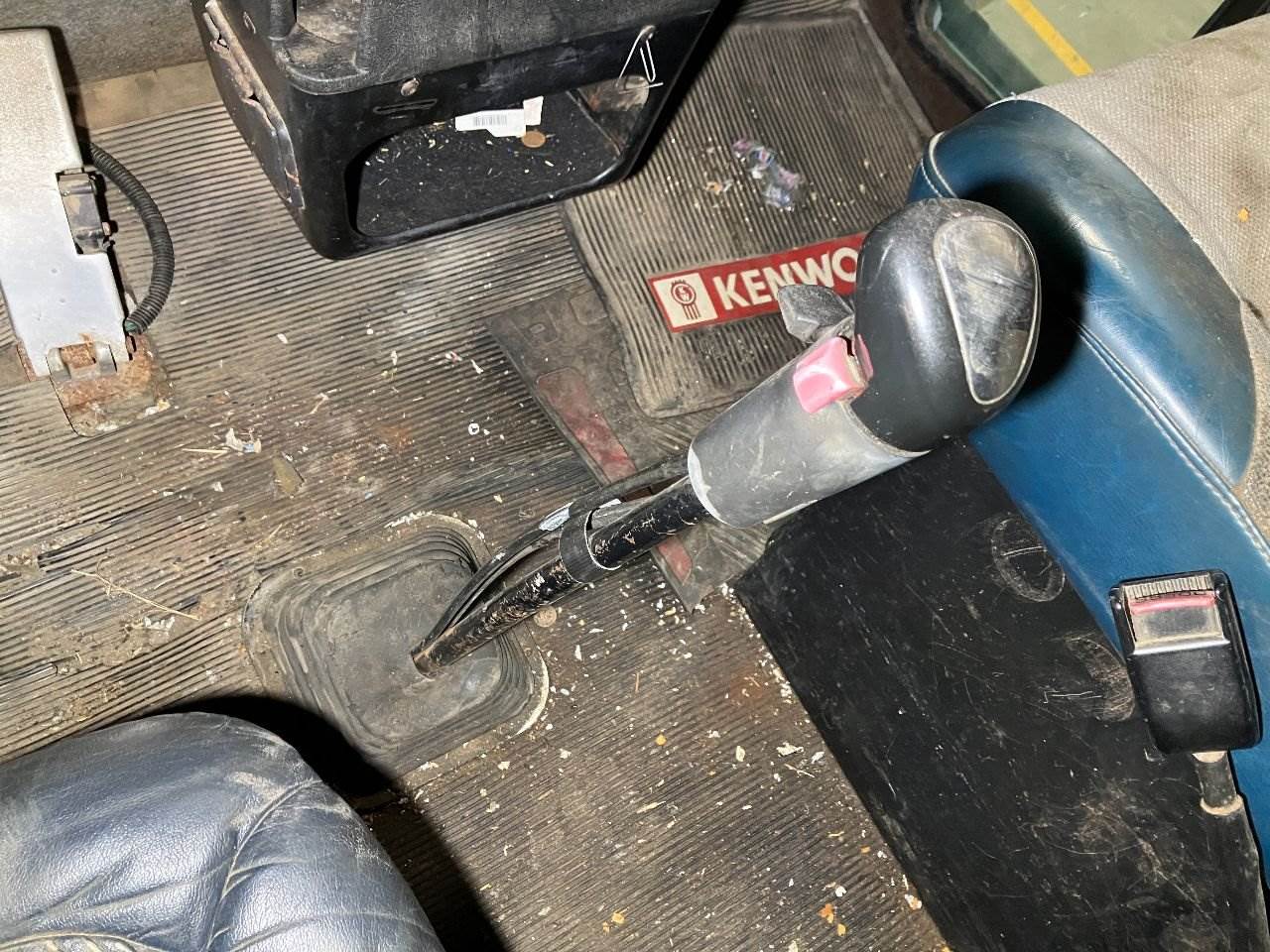 1997 Transmission Shift Lever for a Kenworth W900L For Sale Sioux