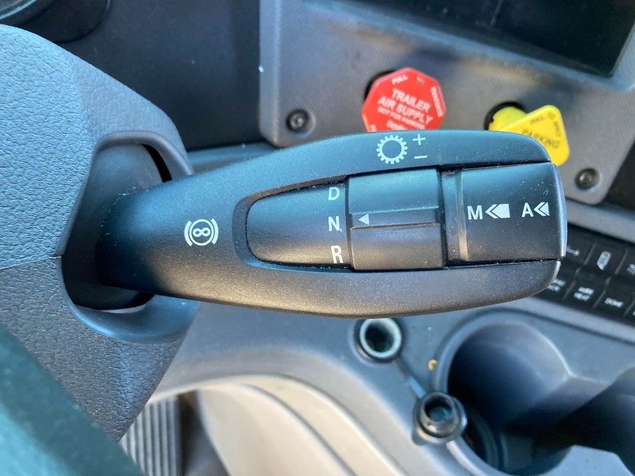 2016 Detroit DT12DA Transmission Shifter for a Freightliner Cascadia