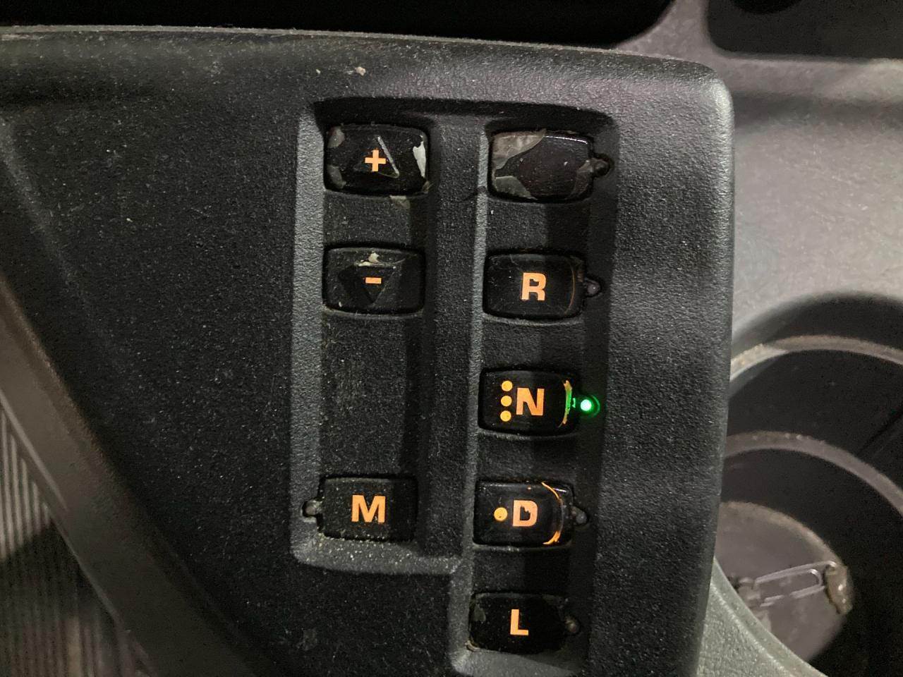 2016 Fuller FAOM15810S-EC3 Transmission Shifter for a International ...