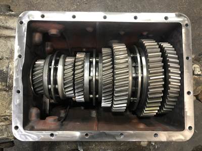 Eaton FS5406A Transmission for a Kenworth T370