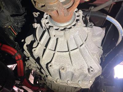 Fuller EE-17F111B Transmission for a Kenworth T680