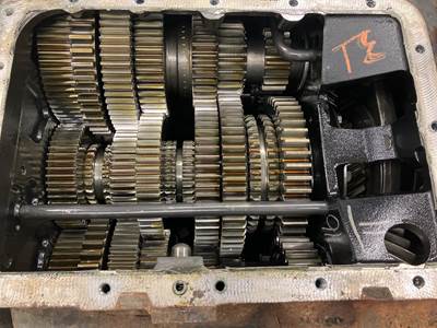 Fuller FAOM15810S-EP3 Transmission for a Peterbilt 579