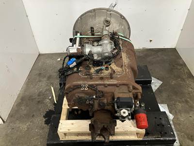 Fuller FO16E310C-LAS Transmission for a Kenworth T660