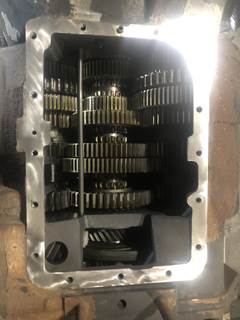 Fuller FOM15E310C-LAS Transmission for a Kenworth T680