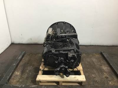 Fuller RTO14910B-DM2 Transmission for a Freightliner Columbia 120