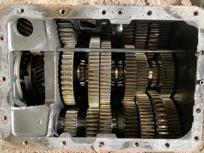 Fuller RTO14910B-DM2 Transmission for a Freightliner Columbia 112