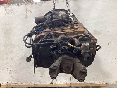 Fuller RTOM16910B-DM3 Transmission for a Freightliner Cascadia