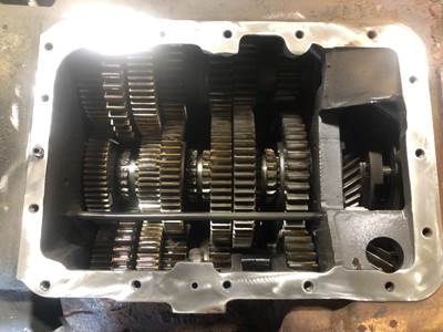 Fuller RTOM16910B-DM3 Transmission for a Kenworth T600