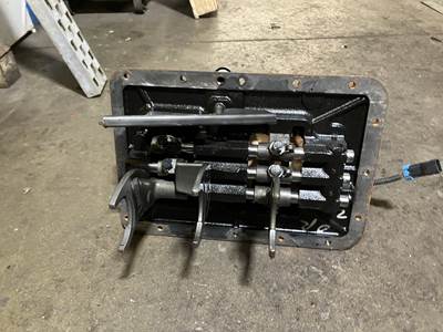 Fuller RTX16709B Transmission for a Mack Cxu