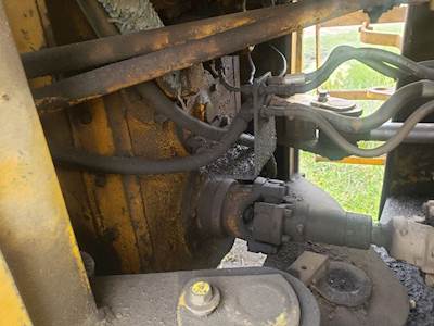 International H-90E Transmission